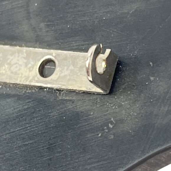 Vintage Black & White Mother Of Pearl Mosaic Brooch With Scalloped Edge - Picture 5 of 7